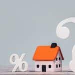 Banque vs courtier hypothécaire : par qui passer pour obtenir un prêt hypothécaire ?