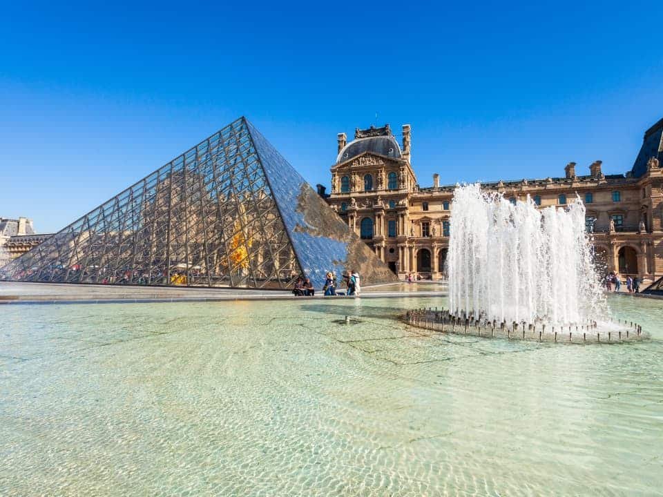 Louvre à Paris